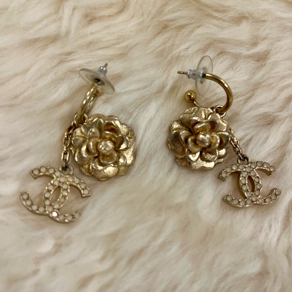 Chanel Gold Earrings - Picture 1 of 3
